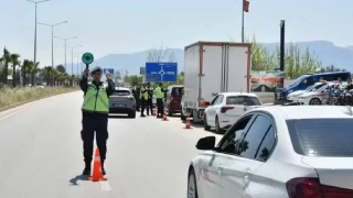 Bayram tatilindeki trafik kazalarında 66 kişi yaşamını yitirdi