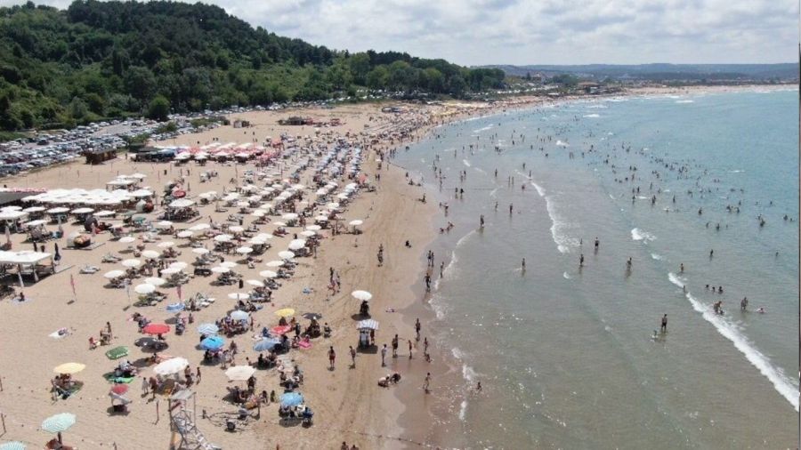 Bayramın ilk gününde Şile plajları doldu taştı