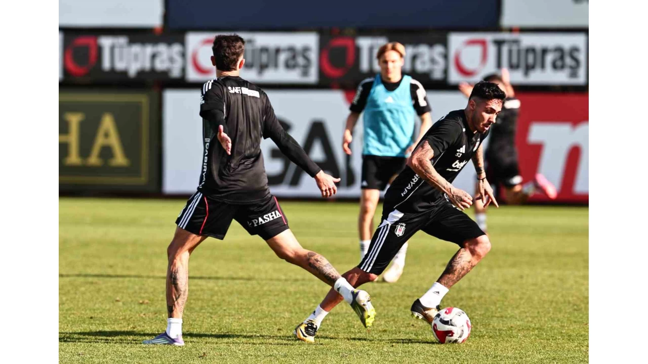 Beşiktaş kondisyon ve taktik çalıştı