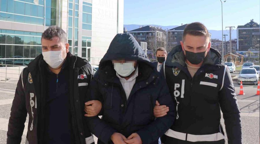 Bak paras isteyen doktor ve salk memuruna sst