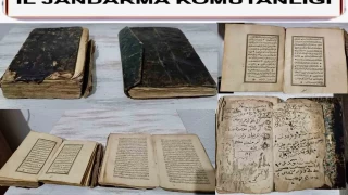 Bin yıllık Kur'an-ı Kerimleri satarken yakalandılar