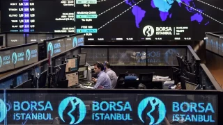 BIST 100 endeksi, 10.000 puanı aşarak rekor kırdı