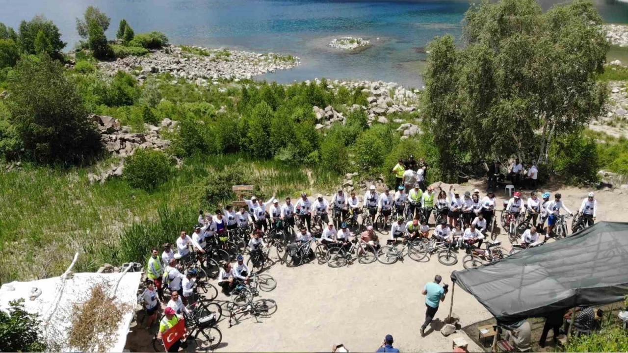 Bitlis Nemrut'tan, Ad�yaman Nemrut'a bisiklet turu