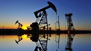 Brent petrol�n varili 101,55 dolardan i�lem g�r�yor