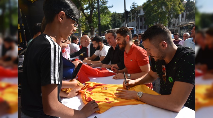 BtcTurk Yeni Malatyaspor'a yakan taraftar