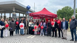 BTP'den, �zmir Konak Meydan��nda bayram co�kusu