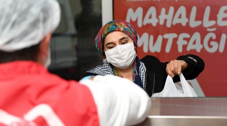 Bu mutfakta 3 çeşit yemek 3 TL