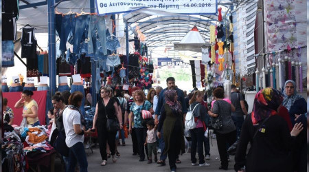 Bulgar vatandaşların alışveriş yarışı