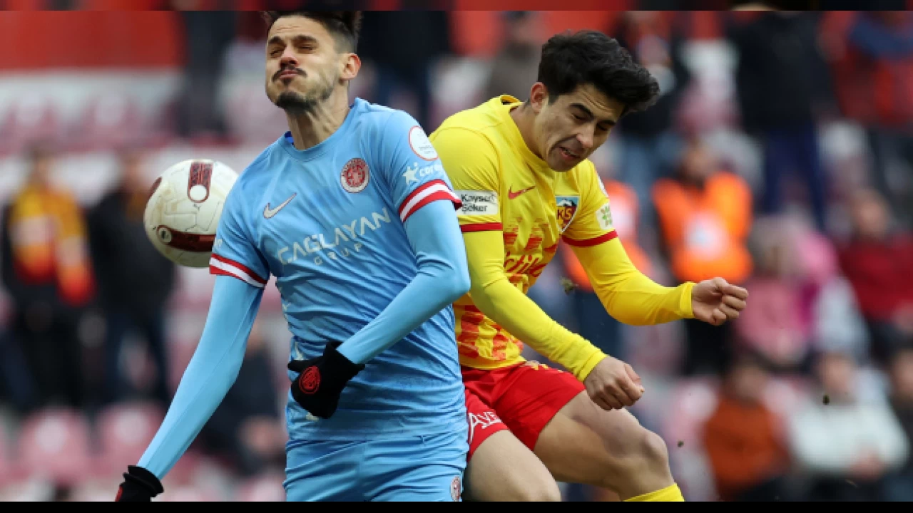 Burak Yılmaz puanla başladı