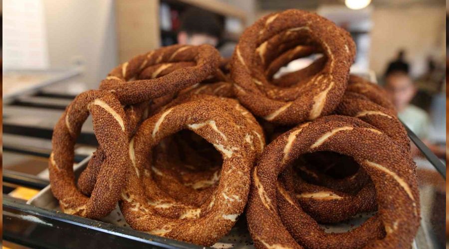 Bursa'da 100 gram simit 3 lira oldu