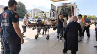 Bursa'da 2 ambulans kamyonet ile çarpıştı: 7 yaralı