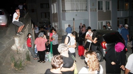 Bursa'da 9 katl binann kolonu patlad