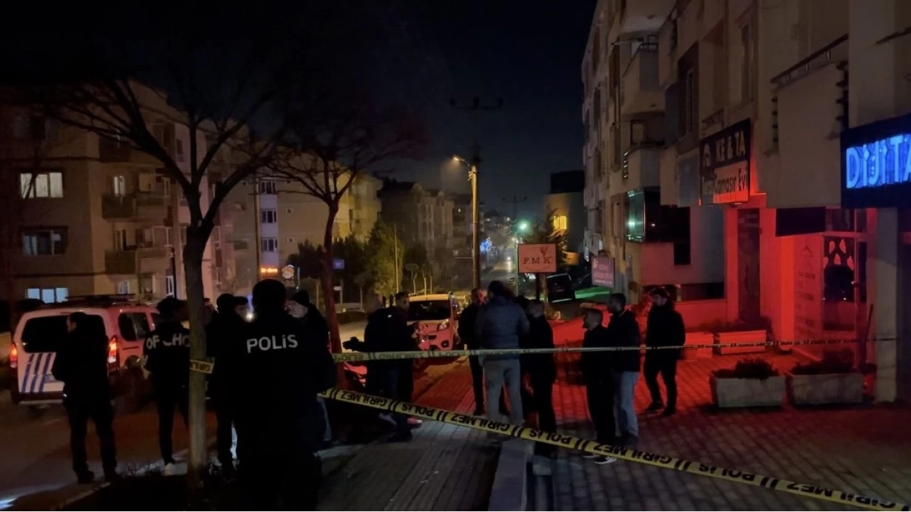 Bursa'da bir i�letmeye silahl� sald�r�: 2 yaral�