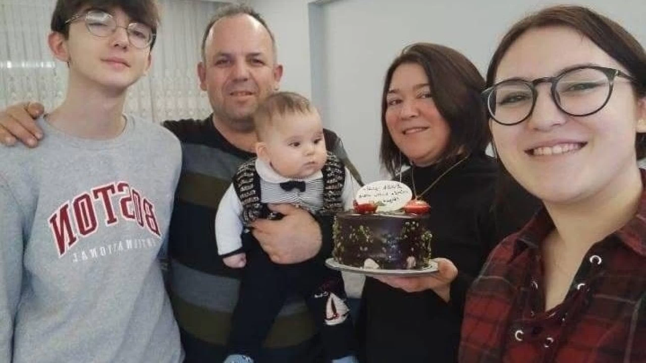 Bursa'da trafik facias�: Polis ve ailesi hayat�n� kaybetti