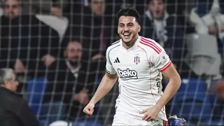 �a�lar S�y�nc�'y� ke�fetti, g�z�n� Mustafa Hekimo�lu'na dikti