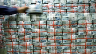 Cari denge Nisan'da 5,29 milyar dolar açık verdi