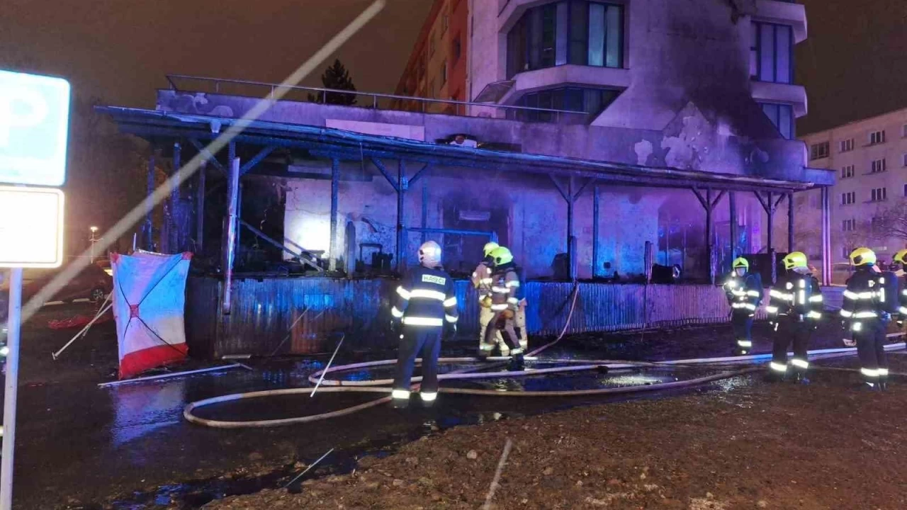 Çekya'da restoranda yangın: 6 ölü