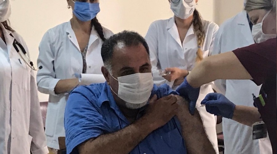 Cerrahpaşa'da ilk korona virüs aşısı yapıldı