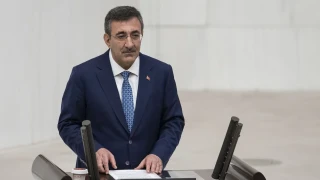 Cevdet Y�lmaz: 'Fon �demelerinde Hazineden kaynak kullan�lmayacak'