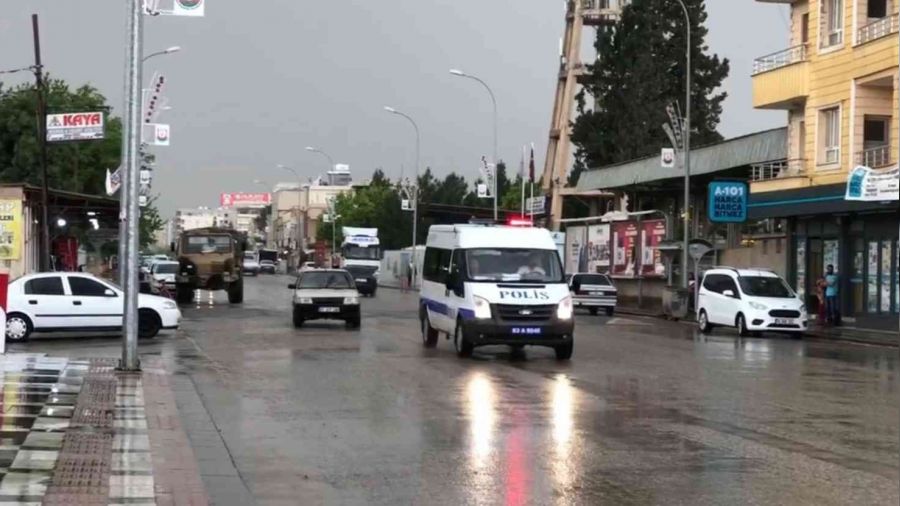 Ceylanpınar'da yağmur sürprizi