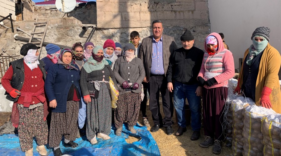 Çiftçi perişan durumda