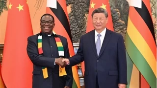 in ve Zimbabve ilikilerini ykseltti