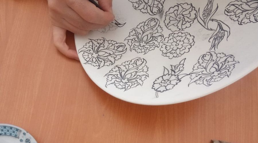 Çini kursu büyük ilgi görüyor
