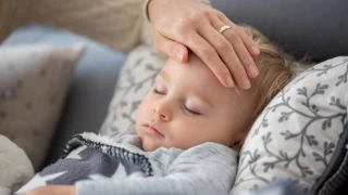 Çocuğunuz havale geçiriyorsa ilk yapmanız gereken panik yapmamak