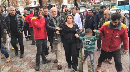 Çocuklu kapkaççıyı vatandaşlar yakaladı