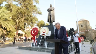 Cumhurbakan Erdoan, KKTC'de Atatrk Ant'na elenk sundu