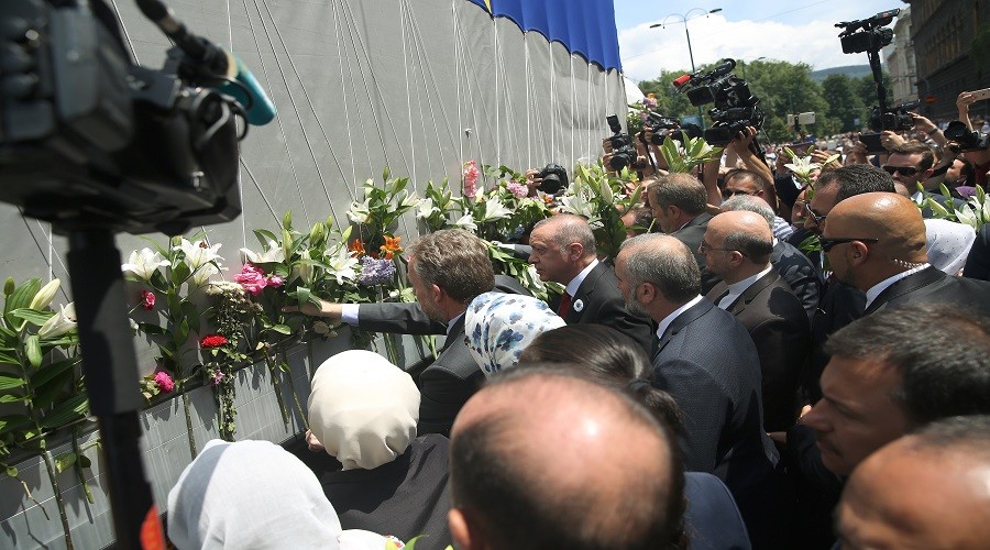 Erdoğan, Srebrenitsa törenine katıldı