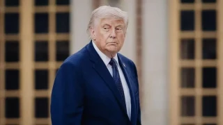 Cumhuriyetçilerin kontrolündeki ABD Senatosu, Başkan Donald Trump'ın İran'daki savaşı durdurmasını ya da harekata devam etmeden önce Kongre'nin onayını almasını talep eden bir tasarıyı onayladı