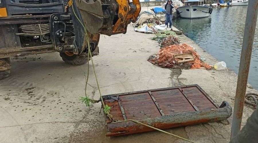 Denizde 'Trol' kap�s� bulundu