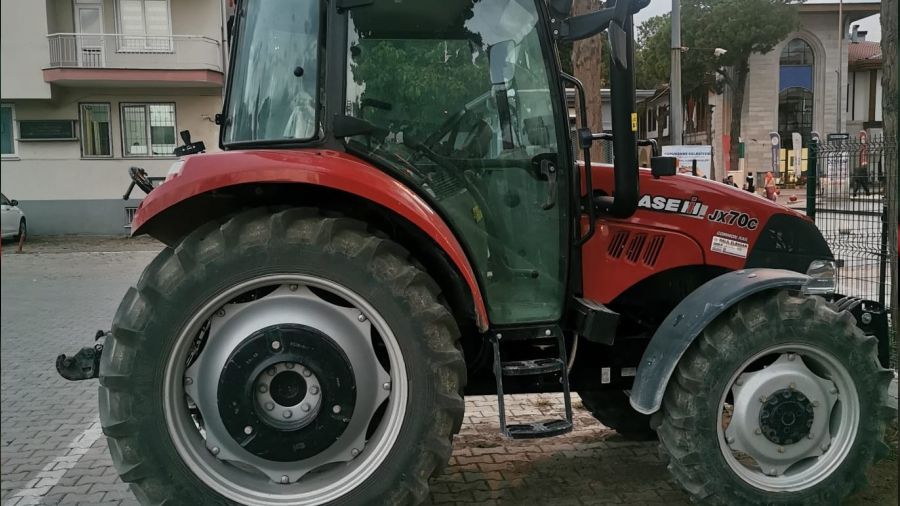 Denizli'de çalınan traktör Manisa'da bulundu