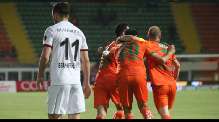 Deplasmanda sadece 3 puan kazandı