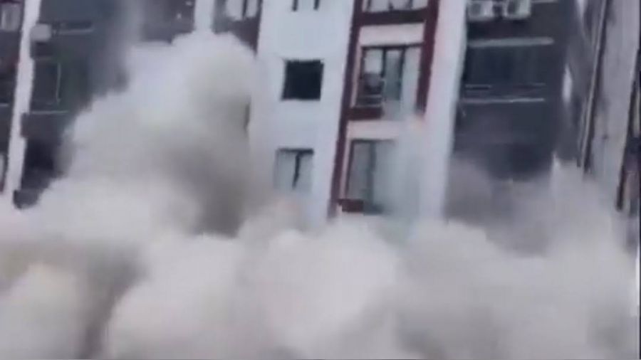 Depremde yıkılan binalara ruhsat veren başkanlara kötü haber