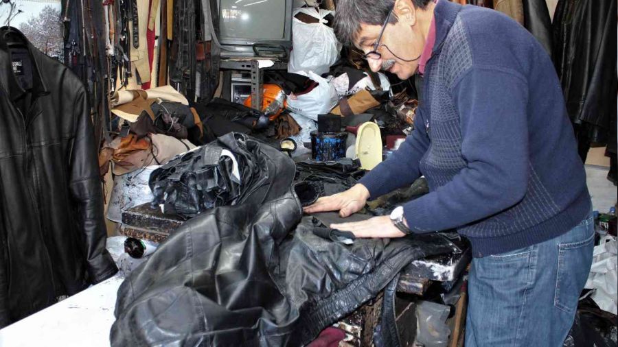 Derinin imitasyonu 2, orijinali ise 20 yılda yıpranıyor
