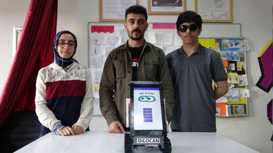 Dil bilgisi ve gramer eitimi veren robot tasarladlar