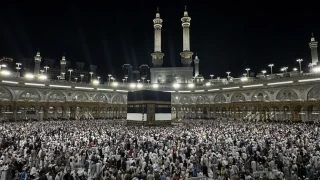  Diyanet ��leri Ba�kanl���, 2027 hac kuras�nda ismi ��kan adaylar�n kesin kay�t i�lemlerinin bug�n itibar�yla ba�lad���n� bildirdi