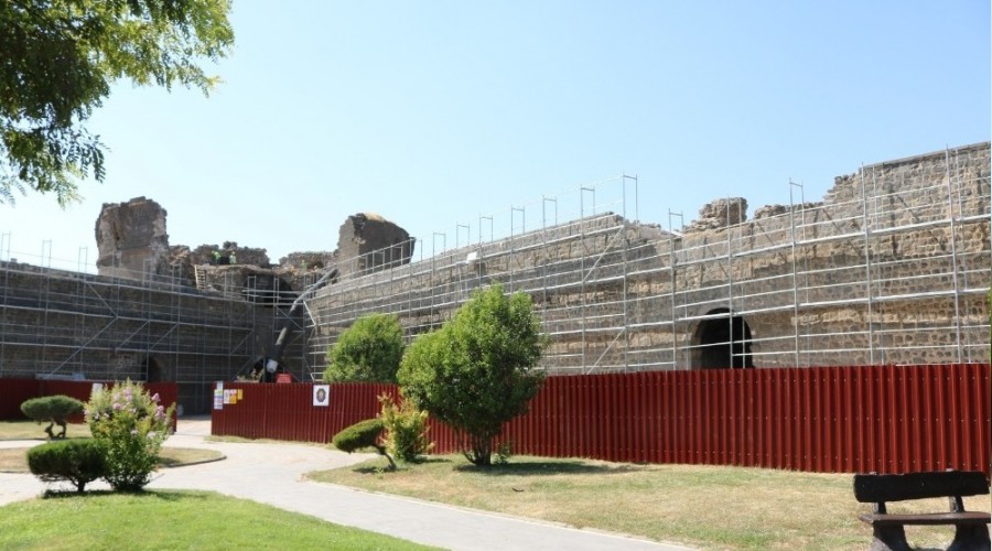 Diyarbakr surlarnda insan kemikleri bulundu