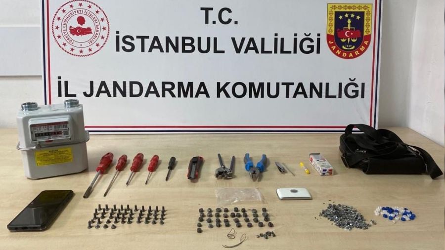 Doğalgaz su ve elektrik sayaçlarına müdahale eden şahıslar yakalandı