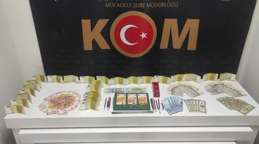 Döviz bürolarındaki eskimiş paraları sahte para yapımında kullandılar