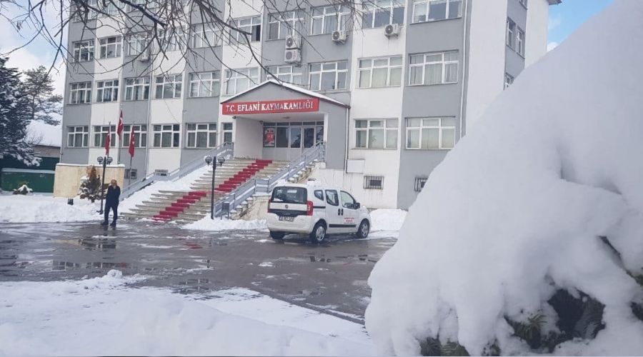 Eflani'de eğitime kar engeli
