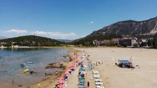 Eğirdir Gölü Akdeniz sahillerini aratmıyor