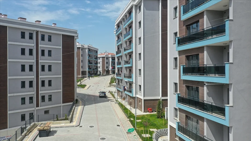 Ekonomik durgunluk inşaat sektörünü derinden etkiliyor. Açıklanan veriler, üretimdeki yavaşlamanın giderek belirginleştiğini ortaya koyuyor
