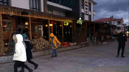 Erzincan'da kafede karbonmonoksit gazından 5 kişi zehirlendi
