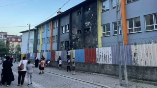 Esenyurt'ta ilkokulda yangın