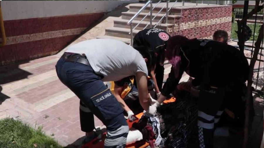 Eşiyle kavga eden polis araya giren kayınvalidesini vurdu