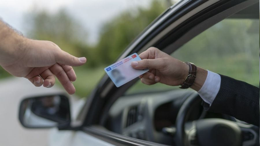Eski tip sürücü belgelerinin değiştirilme süresi 2 yıl uzatıldı