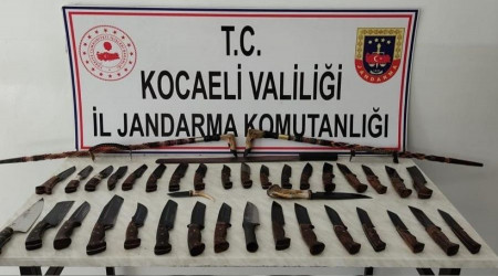 Evinin kilerinde suikast bilekliği üretiyormuş